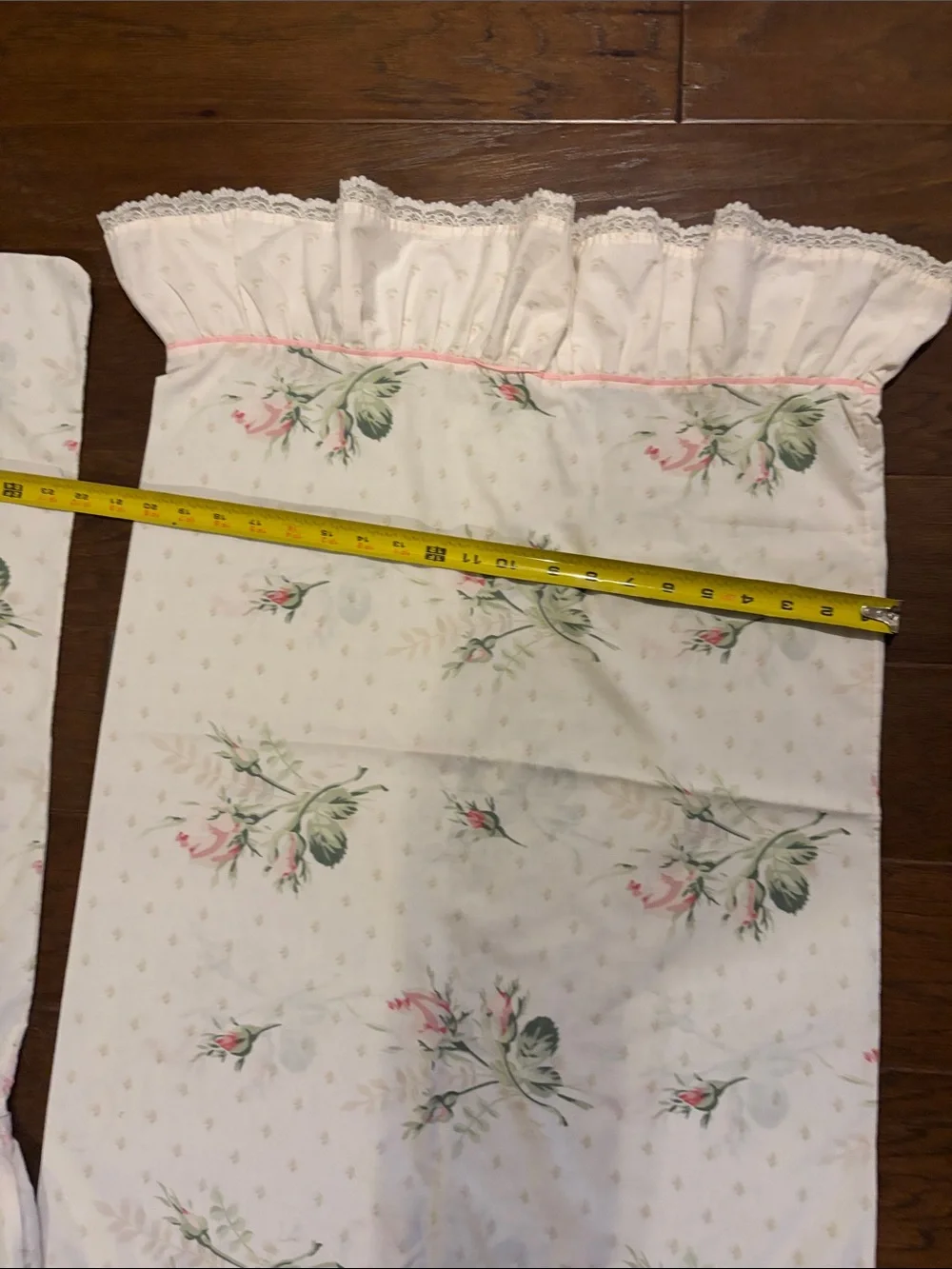 Springmaid Floral Ruffle Pillow Cases in Soft Pink and Cream, Standard Siz